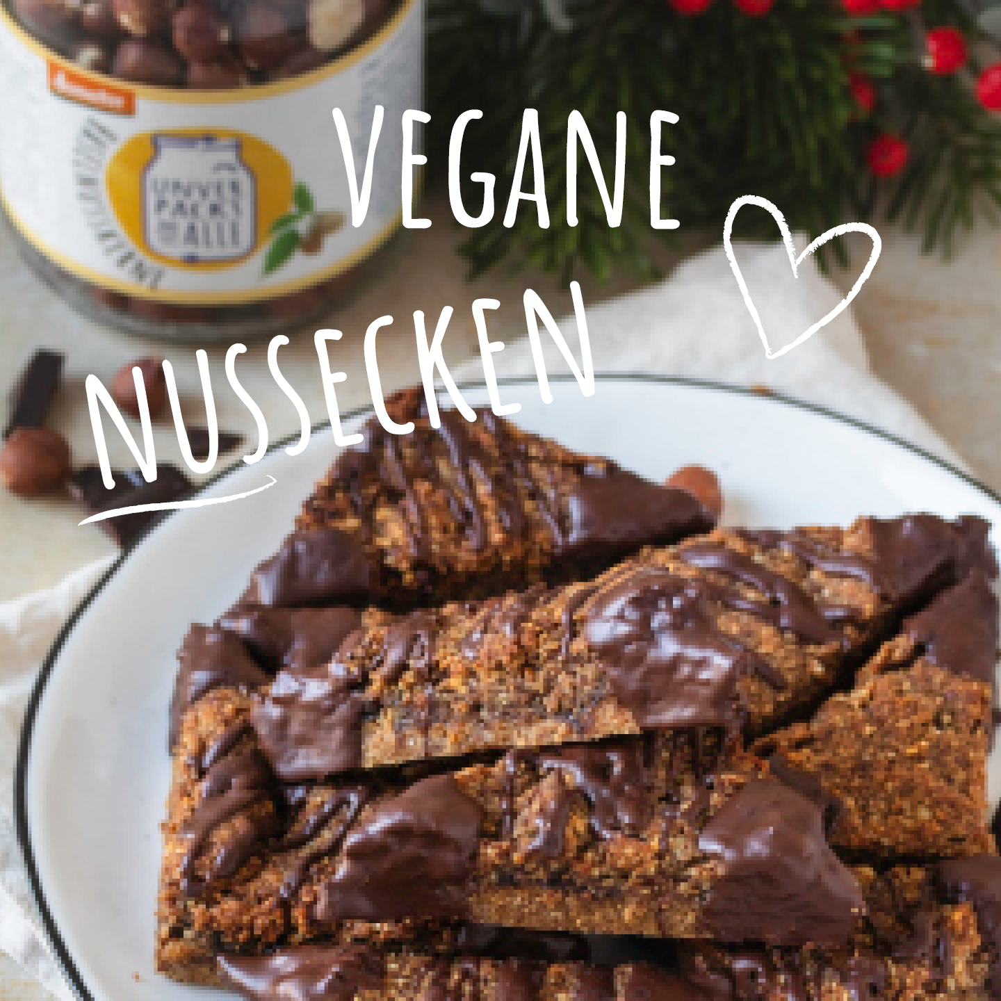 schokoladen beträufelte nussecken mit trinkschokolade mehrwegglas